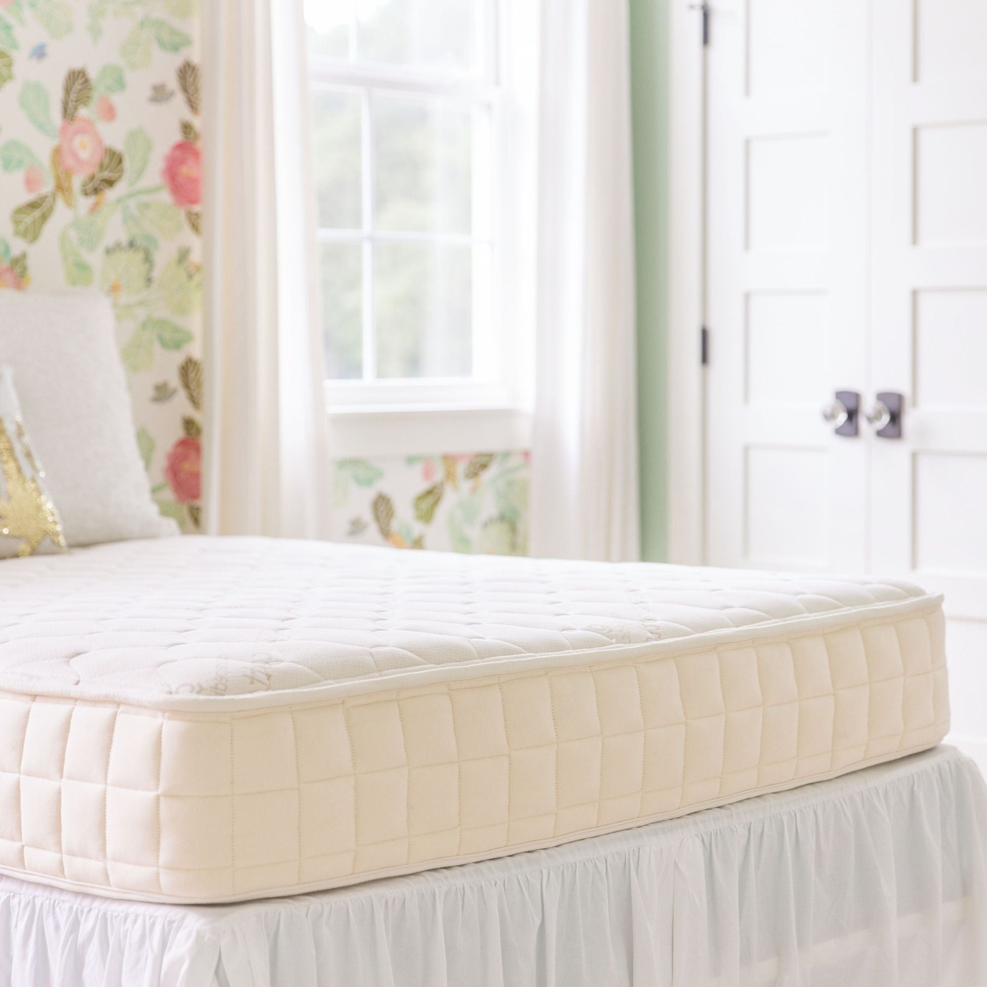 Verse Organic Mattress