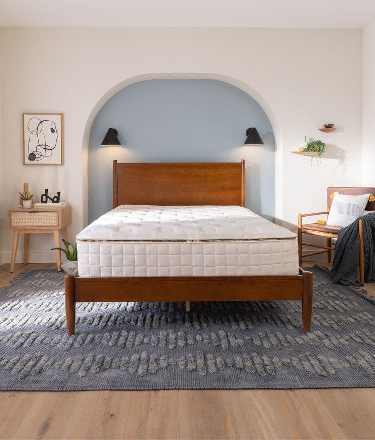 Looking for a hybrid mattress that honors your vegan values and your commitment to organic living? Learn about the EOS Classic Organic Vegan Mattress.