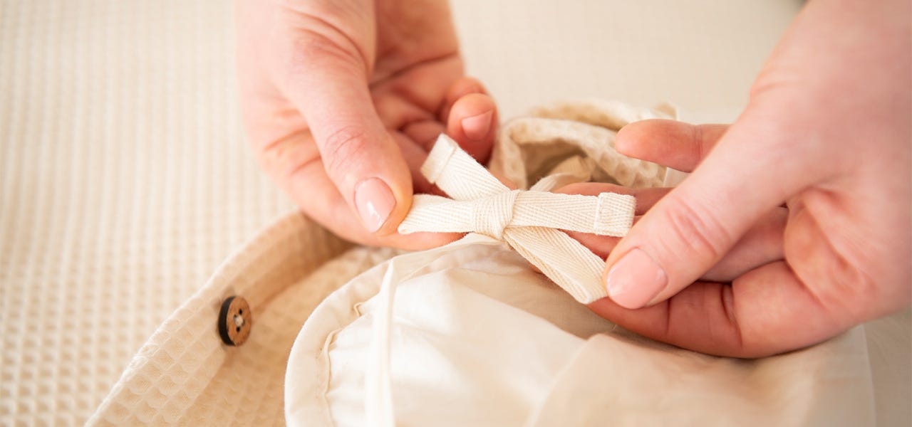 tying a duvet cover using internal loops